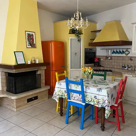 Apartment Indipendente Con Giardino Fralu *